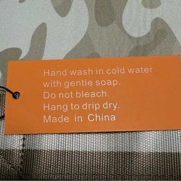 NWT Haute Shore Island Tote in the “Sahara” color pattern - Picture 4 of 6